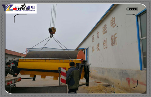 小型皮帶磁選機(jī)，小型皮帶磁選機(jī)生產(chǎn)技術(shù)不斷提升_輥式小型皮帶磁選機(jī)生產(chǎn)技術(shù)不斷提升_磁塊如何排列