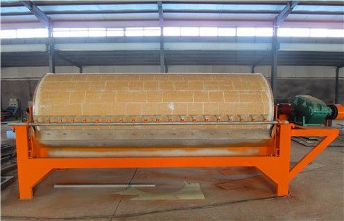 高壓輥磨機(jī)，單傳動(dòng)高壓輥磨機(jī)讓破碎工作如此簡單，單傳動(dòng)高壓輥磨機(jī)讓破碎工作如此簡單，磁場一般為多少_磁塊如何排列