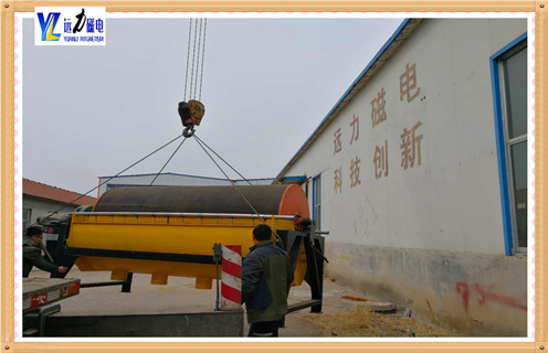 鐵礦磁選機(jī)，鐵礦磁選機(jī)廠家多年的生產(chǎn)讓鐵礦磁選機(jī)積累了較多經(jīng)驗(yàn)
